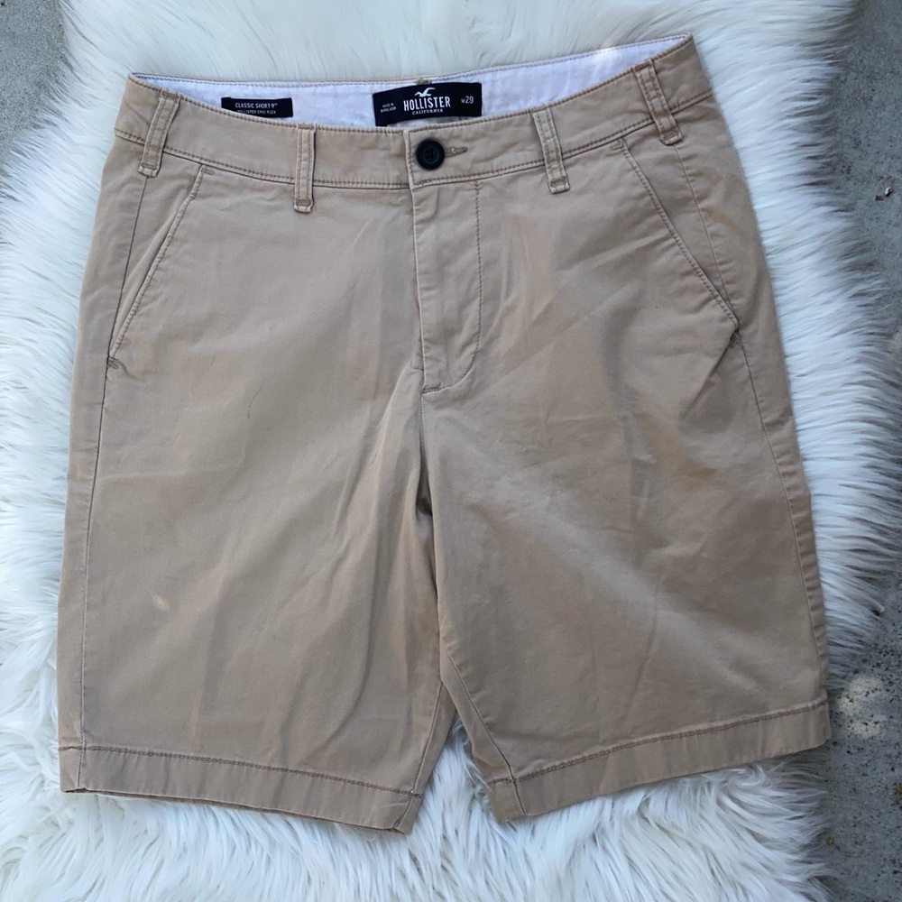 Hollister Classic Khaki Shirts (W29)